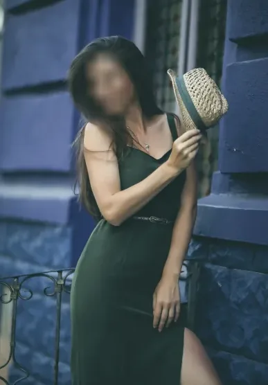 Anja, 31