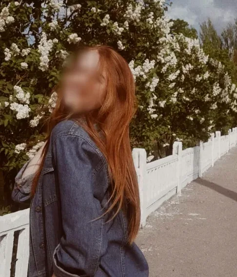 Aylin, 23