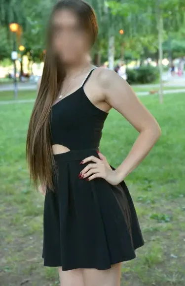 Janina, 27