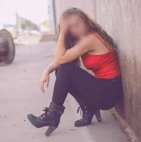 Luisa, 37