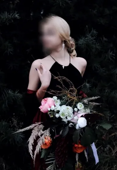 Nora, 26